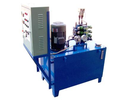 <a href=http://www.zxgwycpt.cn/news_article?news_id=113>液壓設(shè)備</a>